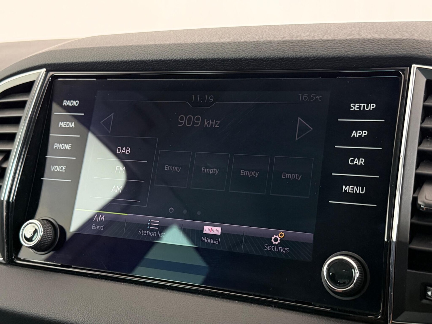 Used Skoda Karoq 2019 for sale - 77216511: Photo 26