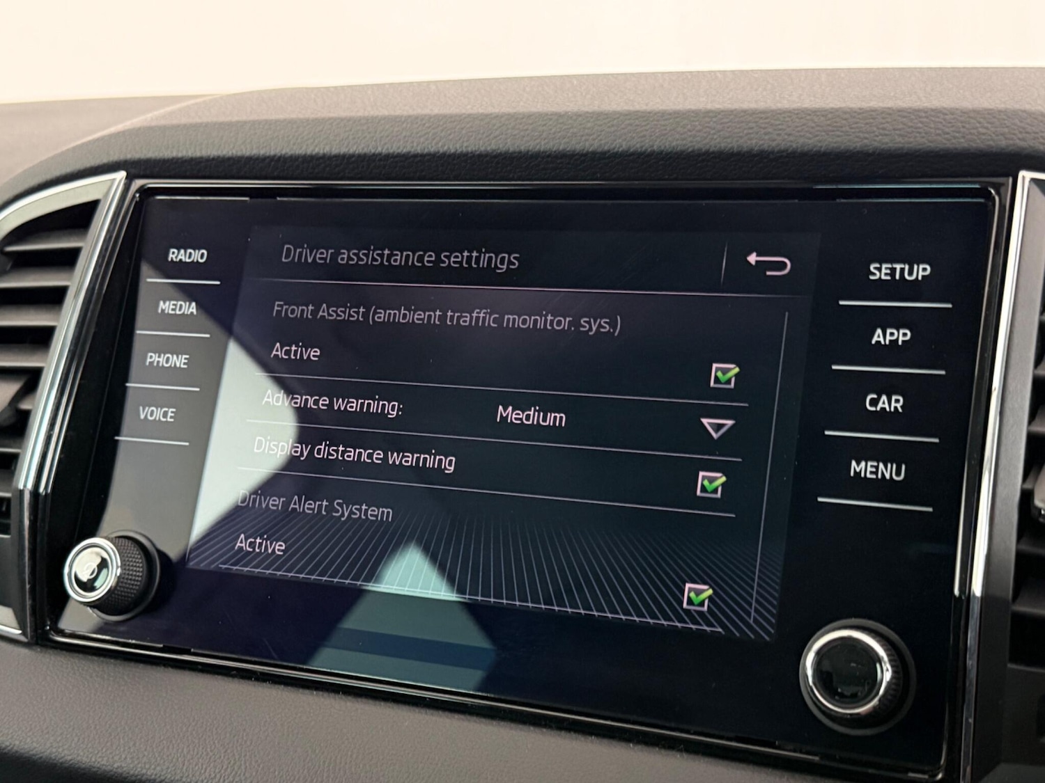 Used Skoda Karoq 2019 for sale - 77216511: Photo 32