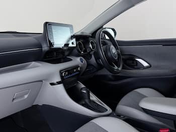 Used Toyota Yaris 2021 for sale - 79699065: Photo