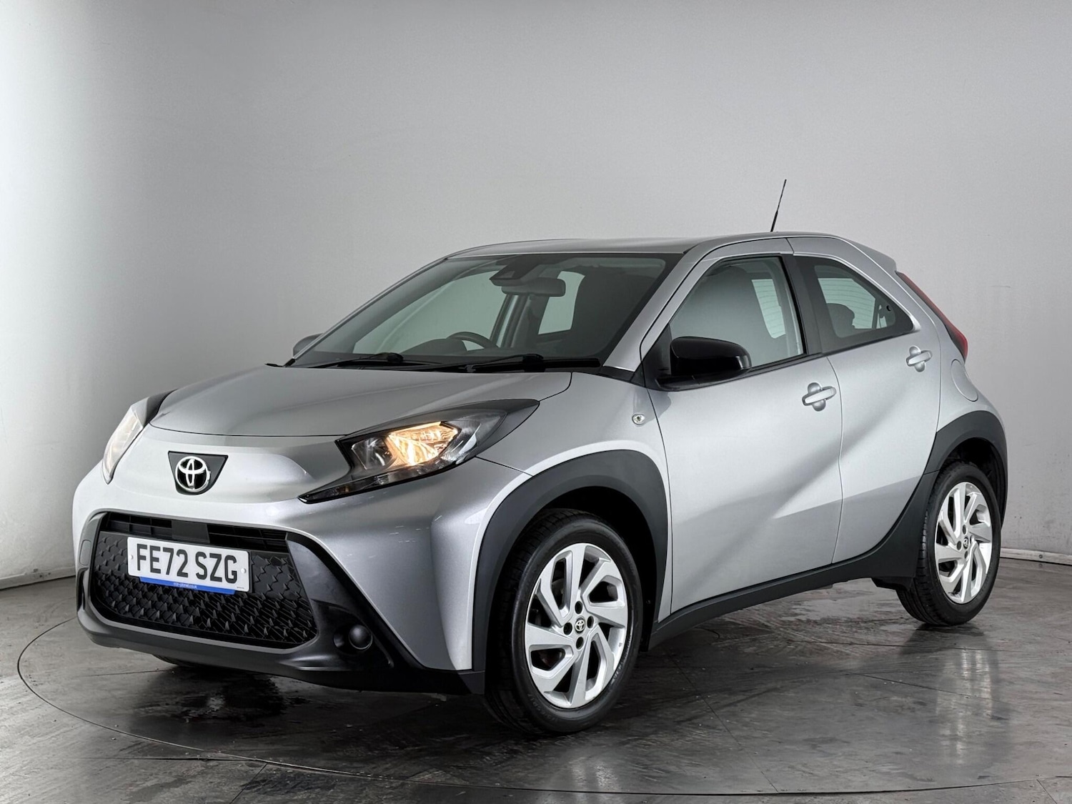 Used Toyota Aygo X 2022 for sale - 77456614: Photo 2
