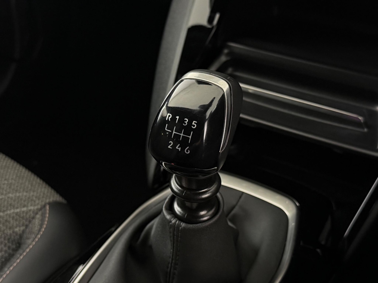 Used Peugeot 2008 2024 for sale - 77182518: Photo 31