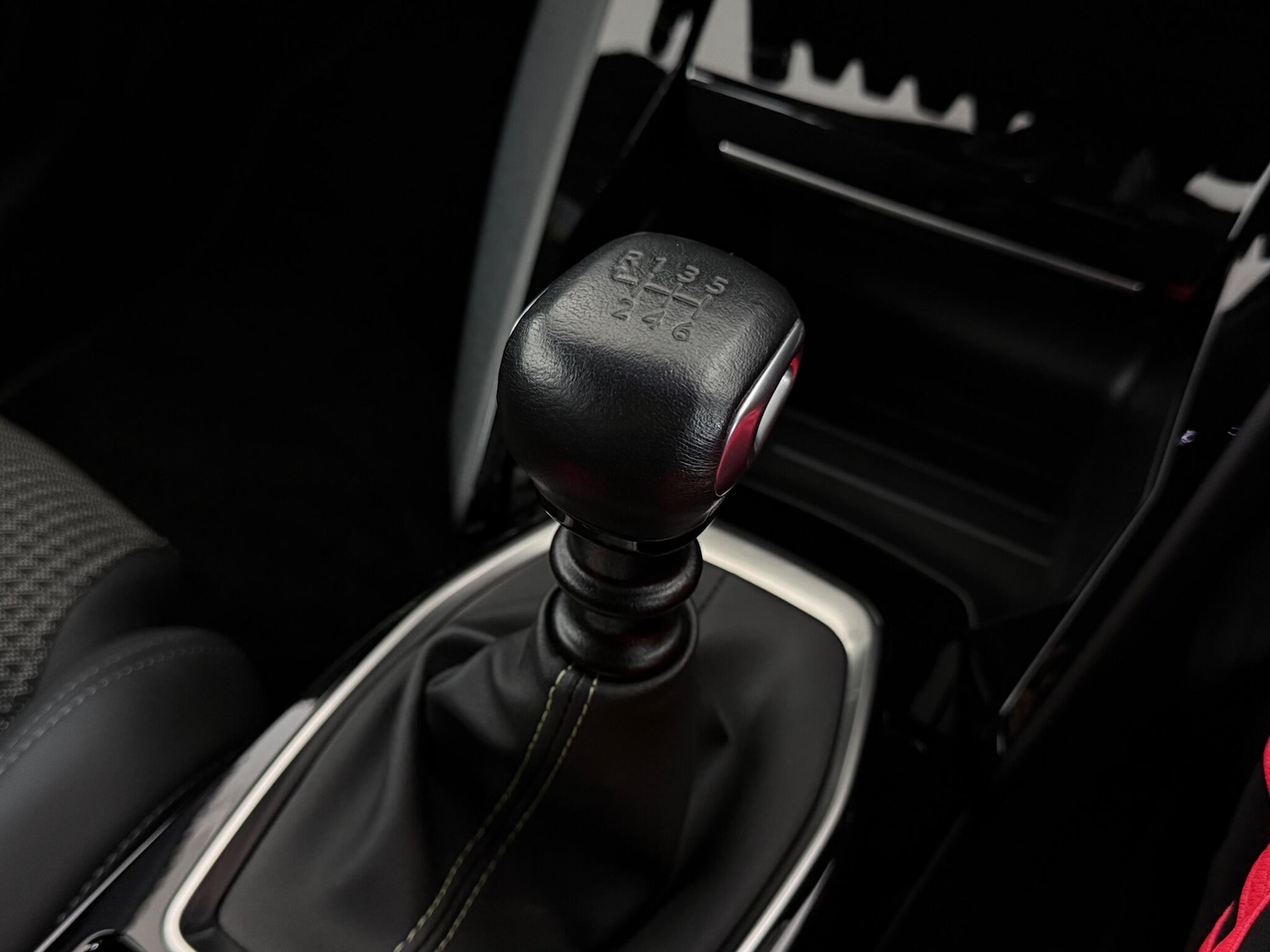 Used Peugeot 208 2021 for sale - 77246185: Photo 32