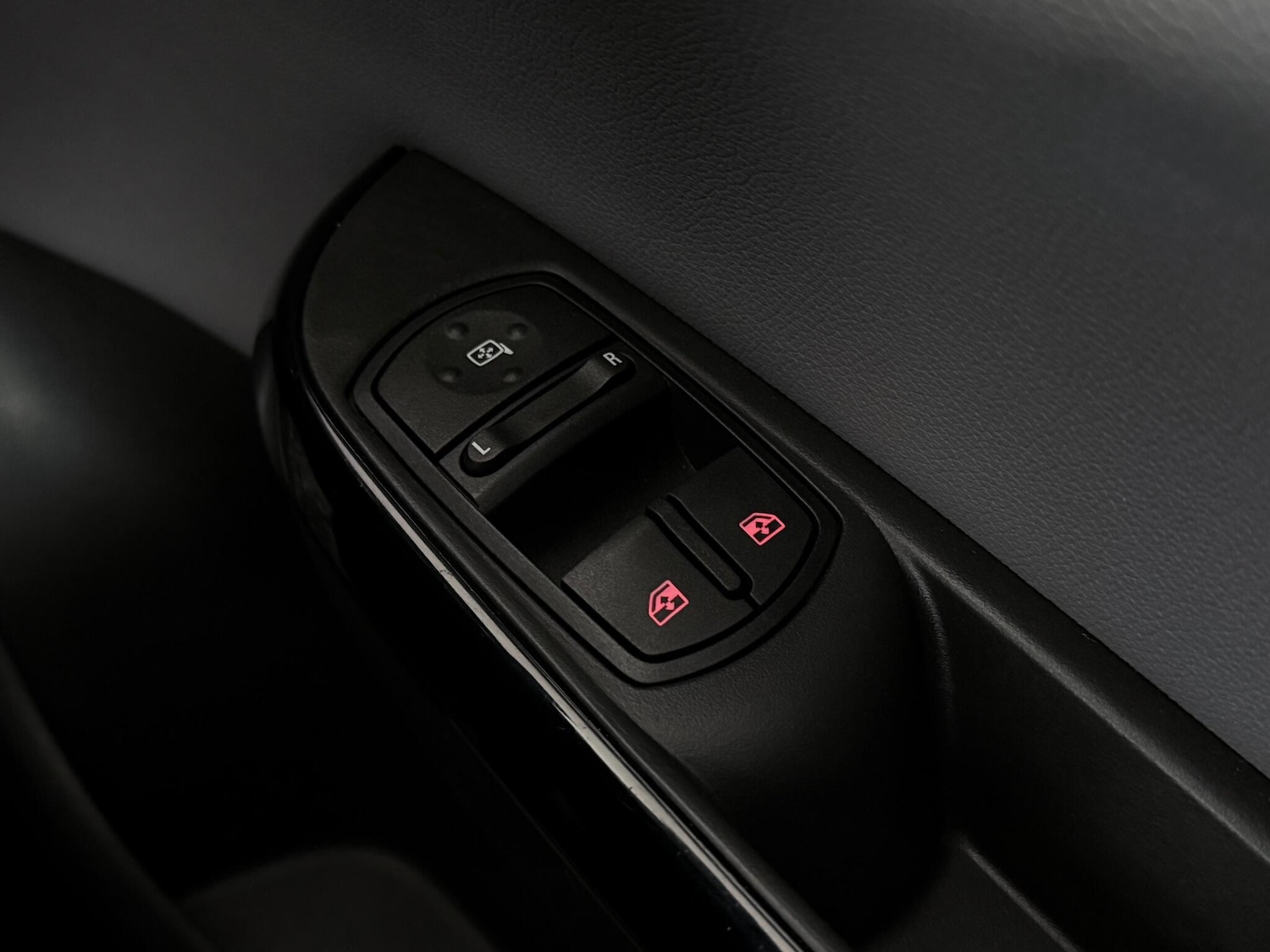 Used Vauxhall Corsa 2017 for sale - 76466720: Photo 27