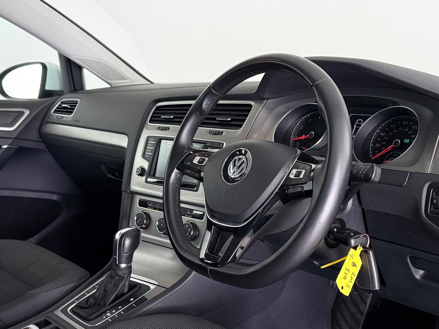 Used Volkswagen Golf 2016 for sale - 77057243: Photo 20