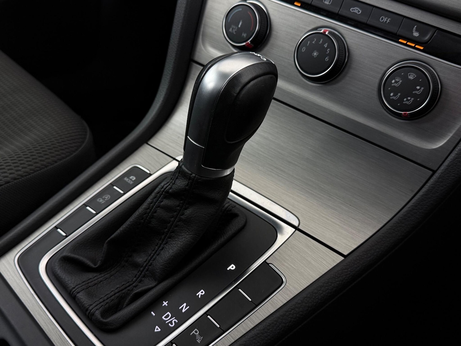 Used Volkswagen Golf 2016 for sale - 77057243: Photo 38