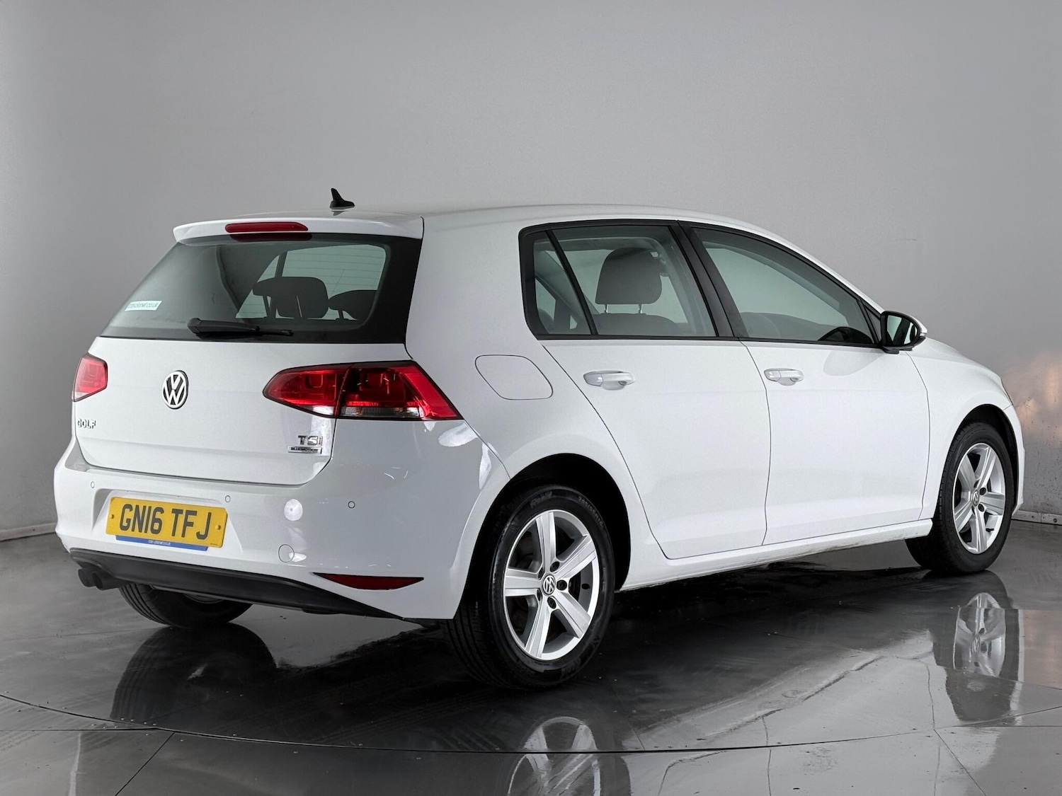 Used Volkswagen Golf 2016 for sale - 77057243: Photo 7