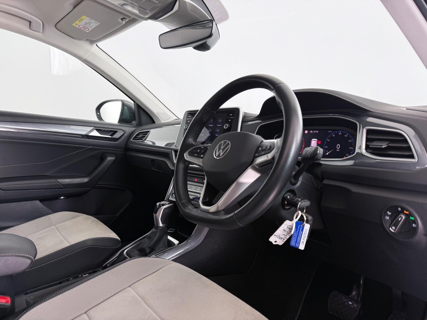 Used Volkswagen T-Roc 2022 for sale - 77332156: Photo 10