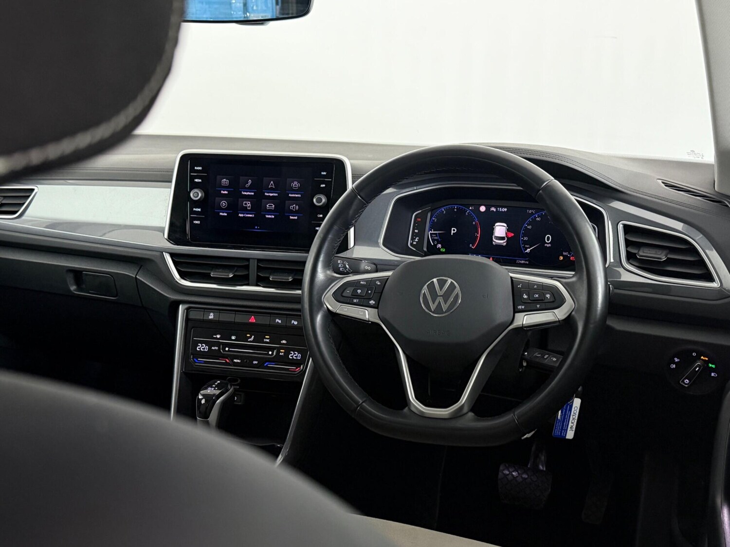 Used Volkswagen T-Roc 2022 for sale - 77332156: Photo 15