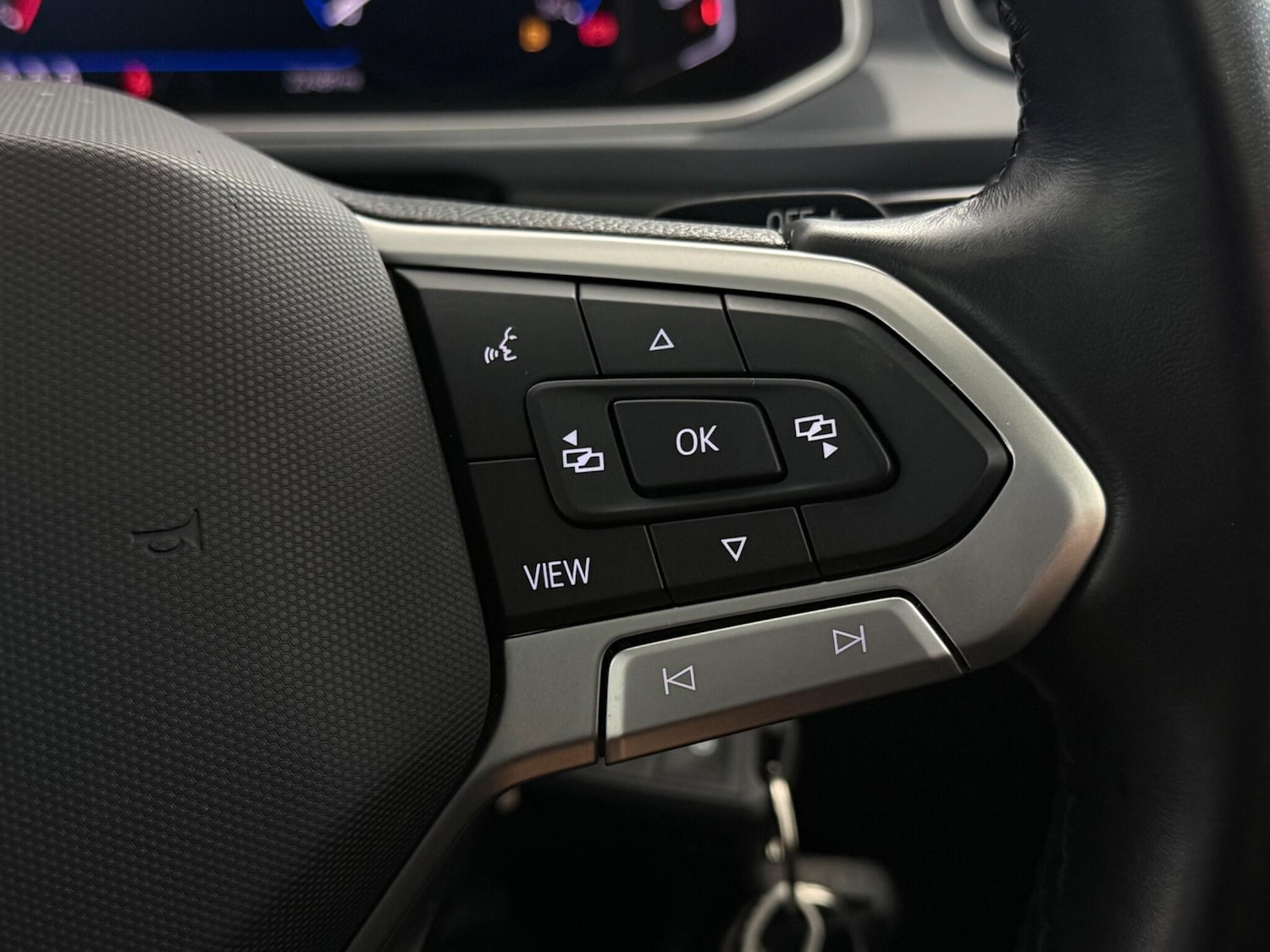 Used Volkswagen T-Roc 2022 for sale - 77332156: Photo 18