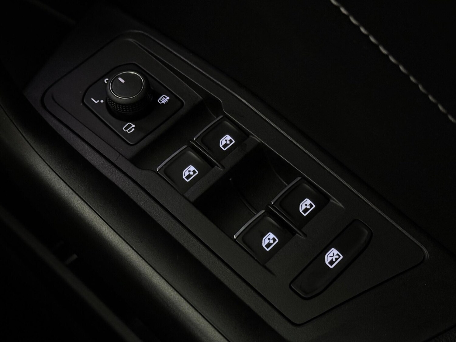 Used Volkswagen T-Roc 2022 for sale - 77332156: Photo 22