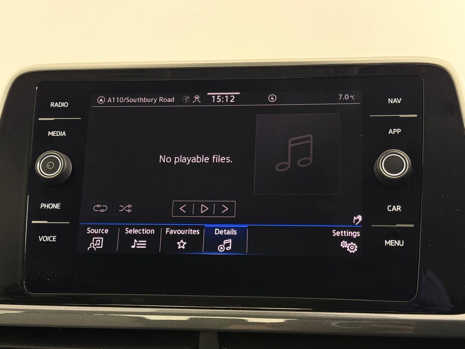 Used Volkswagen T-Roc 2022 for sale - 77332156: Photo 27