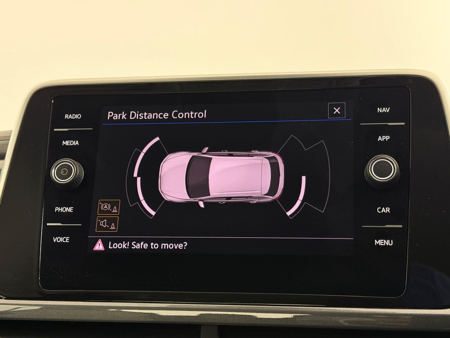 Used Volkswagen T-Roc 2022 for sale - 77332156: Photo 31