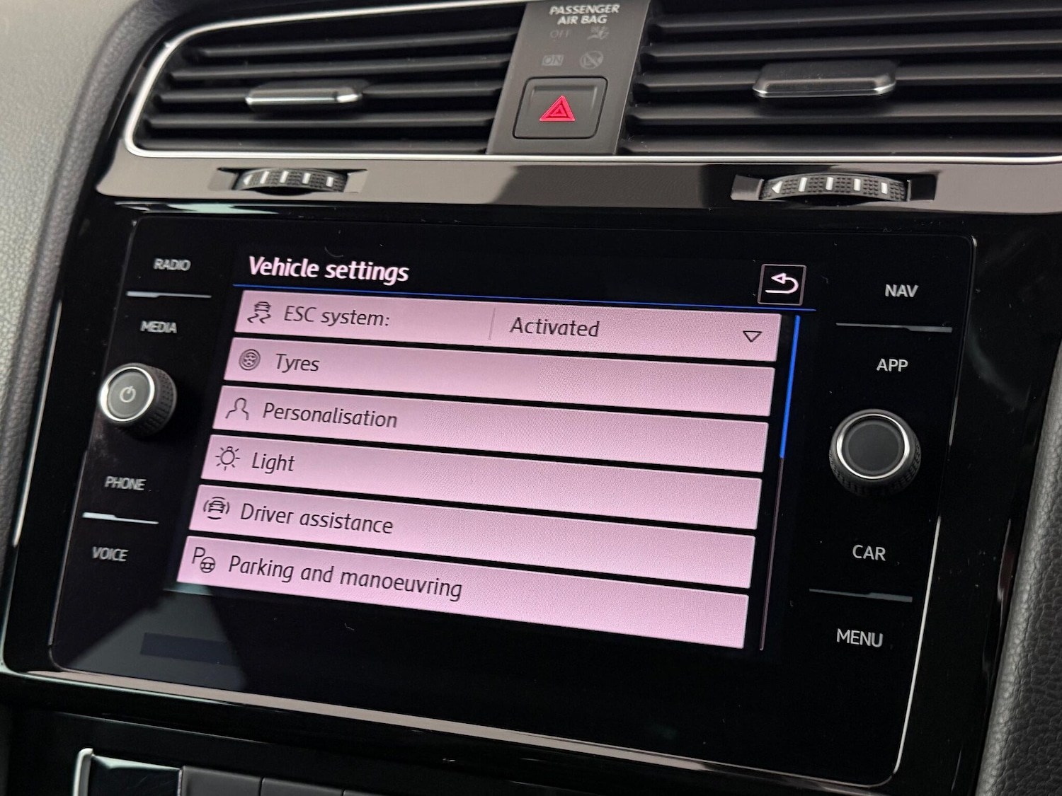 Used Volkswagen Golf 2019 for sale - 77222375: Photo 25