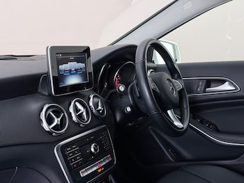 Used Mercedes-Benz GLA 2019 for sale - 78574181: Photo