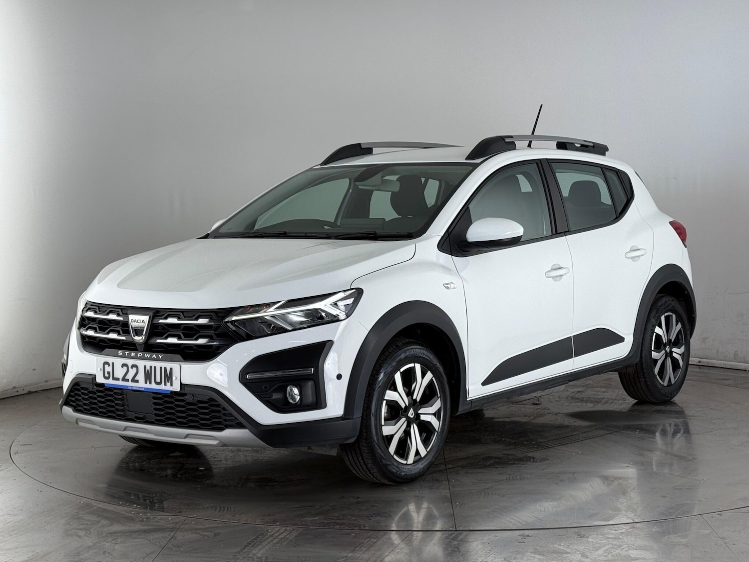 Used Dacia Sandero Stepway 2022 for sale - 77216973: Photo 2