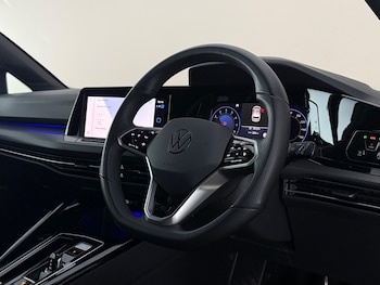 Used Volkswagen Golf 2023 for sale - 78867065: Photo