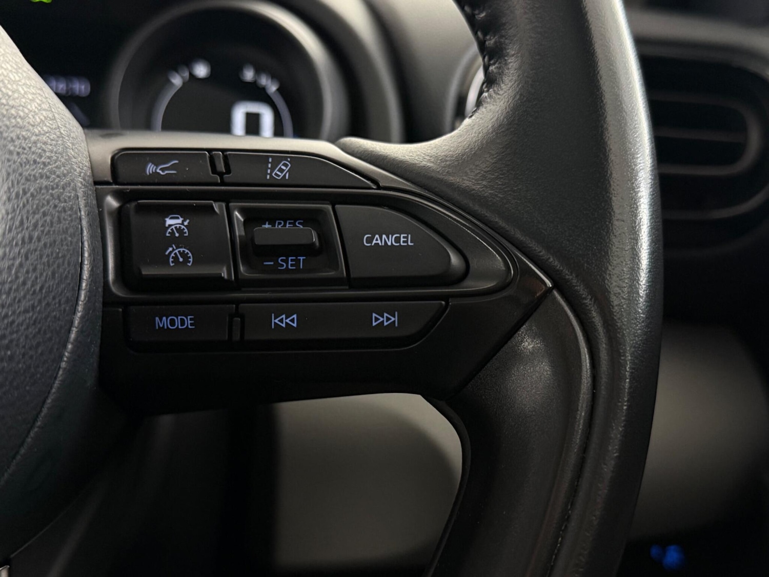 Used Toyota Yaris Cross 2021 for sale - 77605061: Photo 17