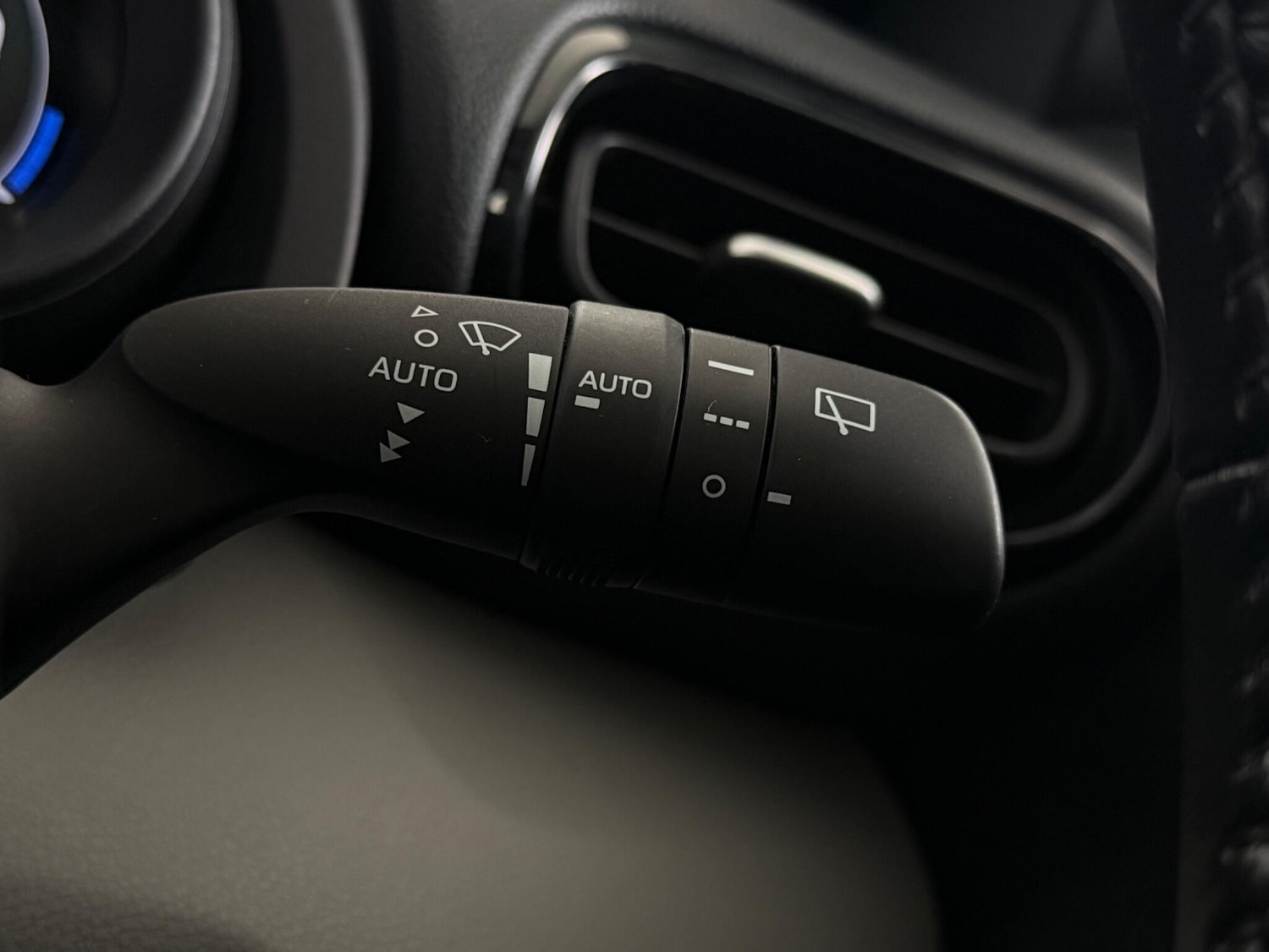 Used Toyota Yaris Cross 2021 for sale - 77605061: Photo 19