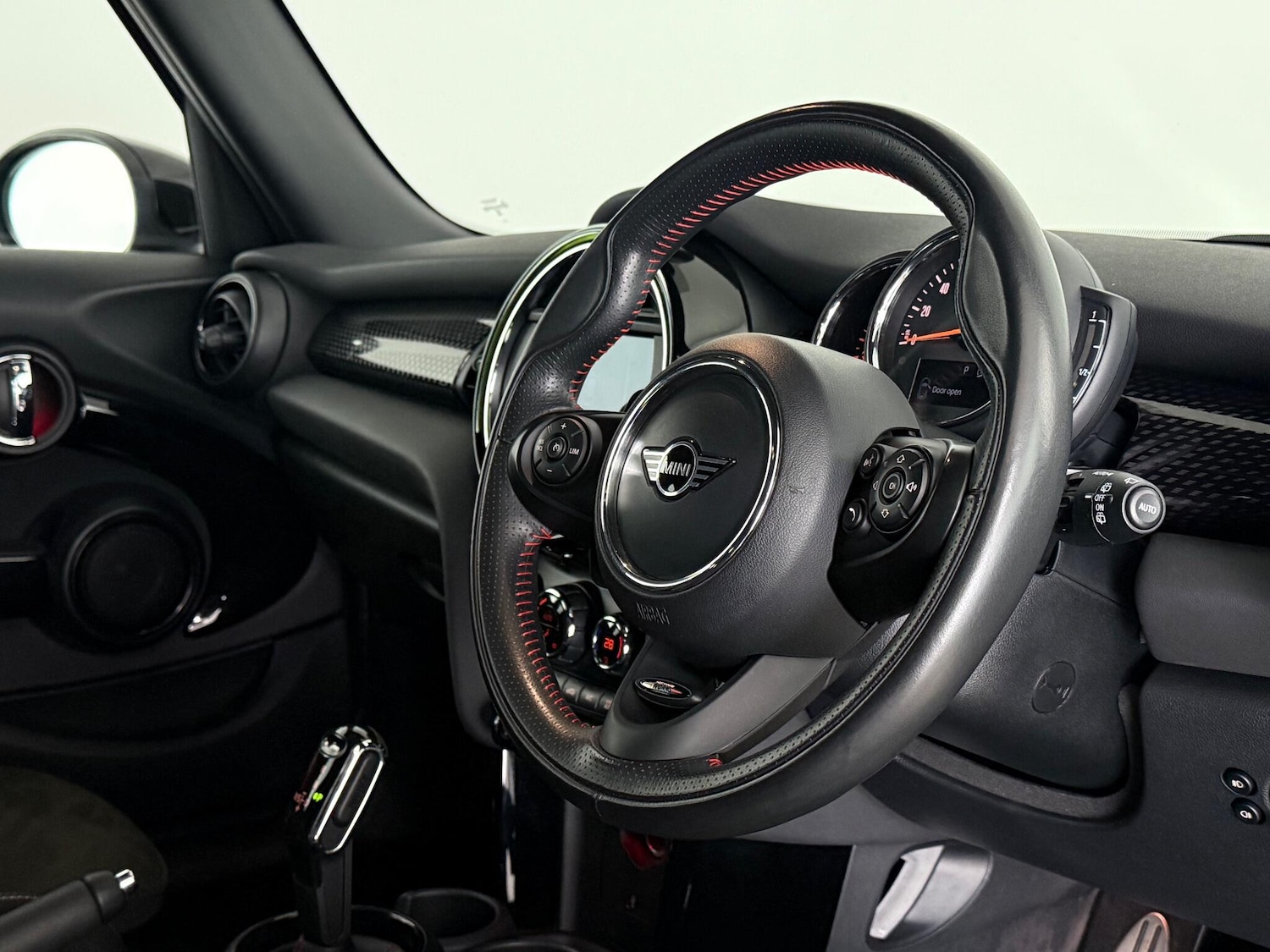 Used MINI Hatch 2020 for sale - 76467380: Photo 12