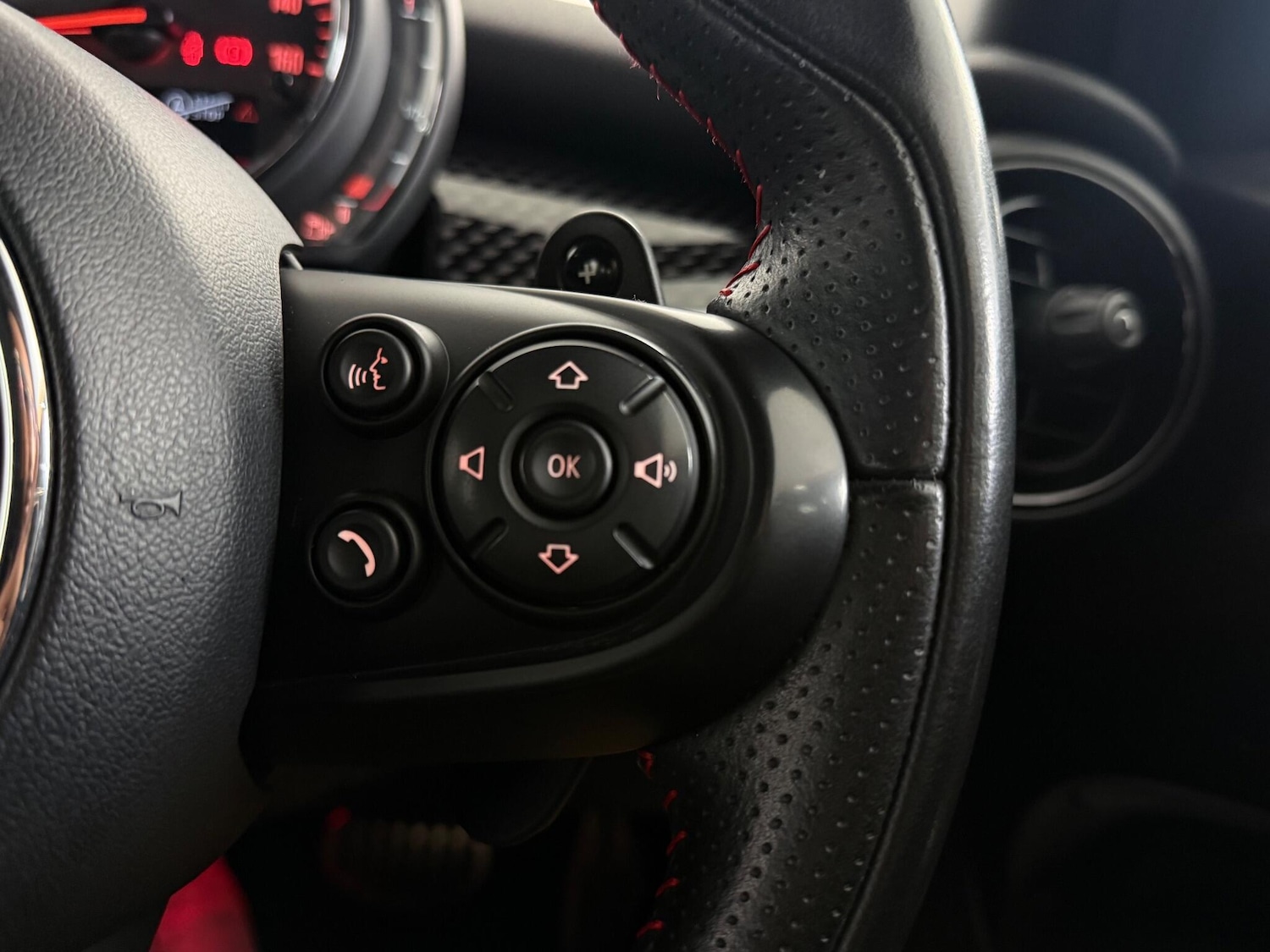 Used MINI Hatch 2020 for sale - 76467380: Photo 14