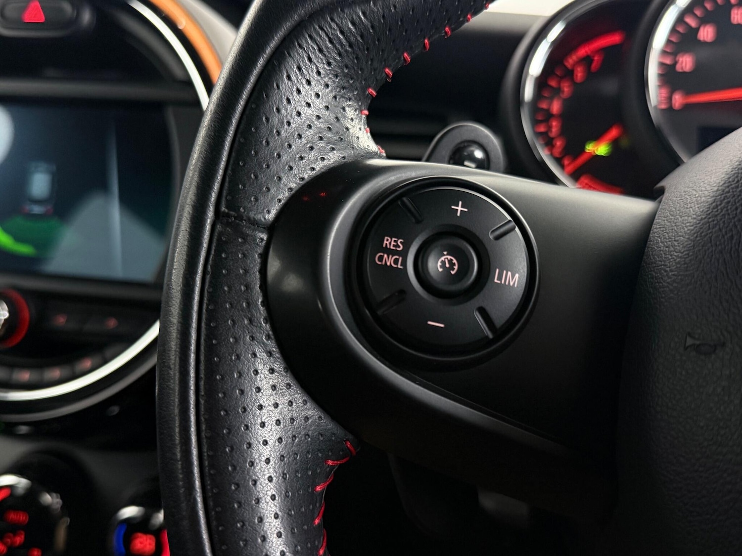 Used MINI Hatch 2020 for sale - 76467380: Photo 15