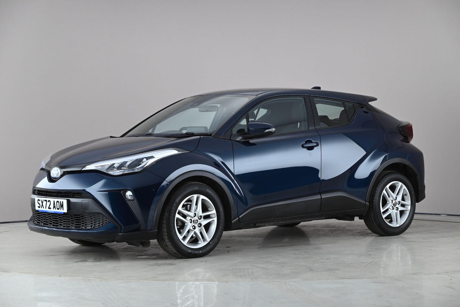 Used Toyota C-HR 2023 for sale - 78101573: Photo 2