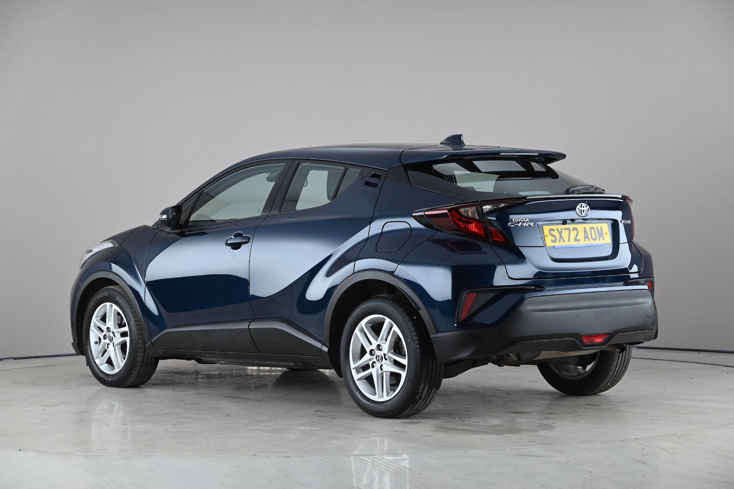 Used Toyota C-HR 2023 for sale - 78101573: Photo 4
