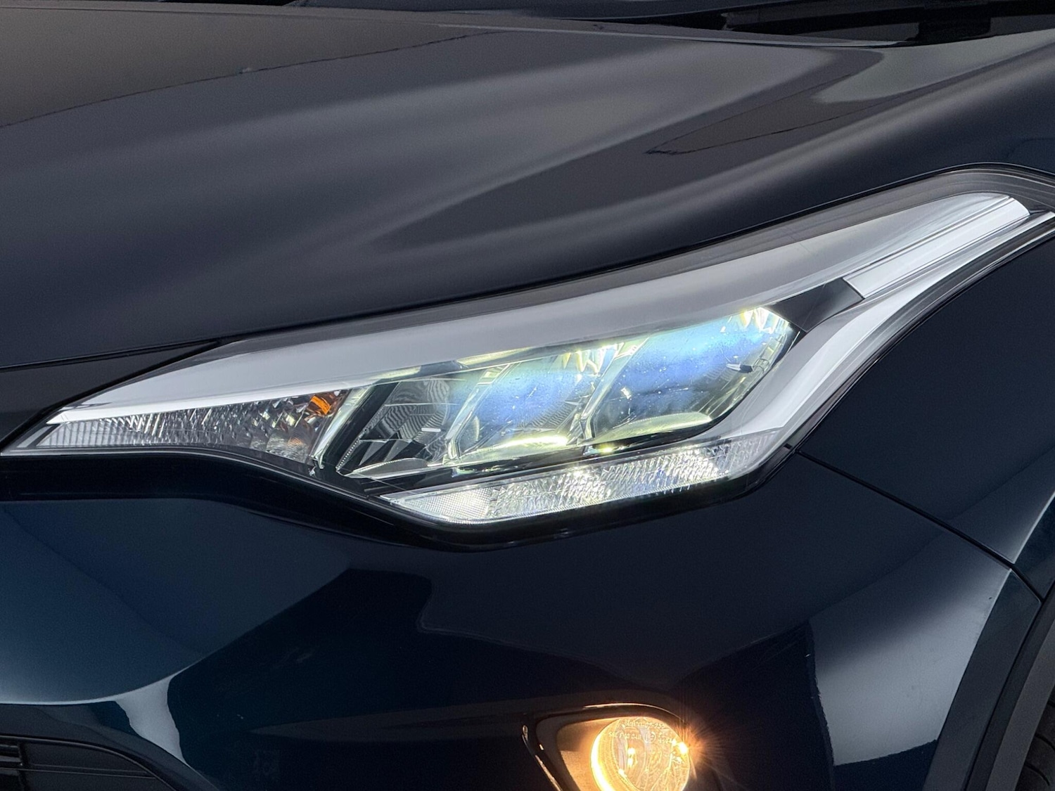 Used Toyota C-HR 2023 for sale - 78101573: Photo 6