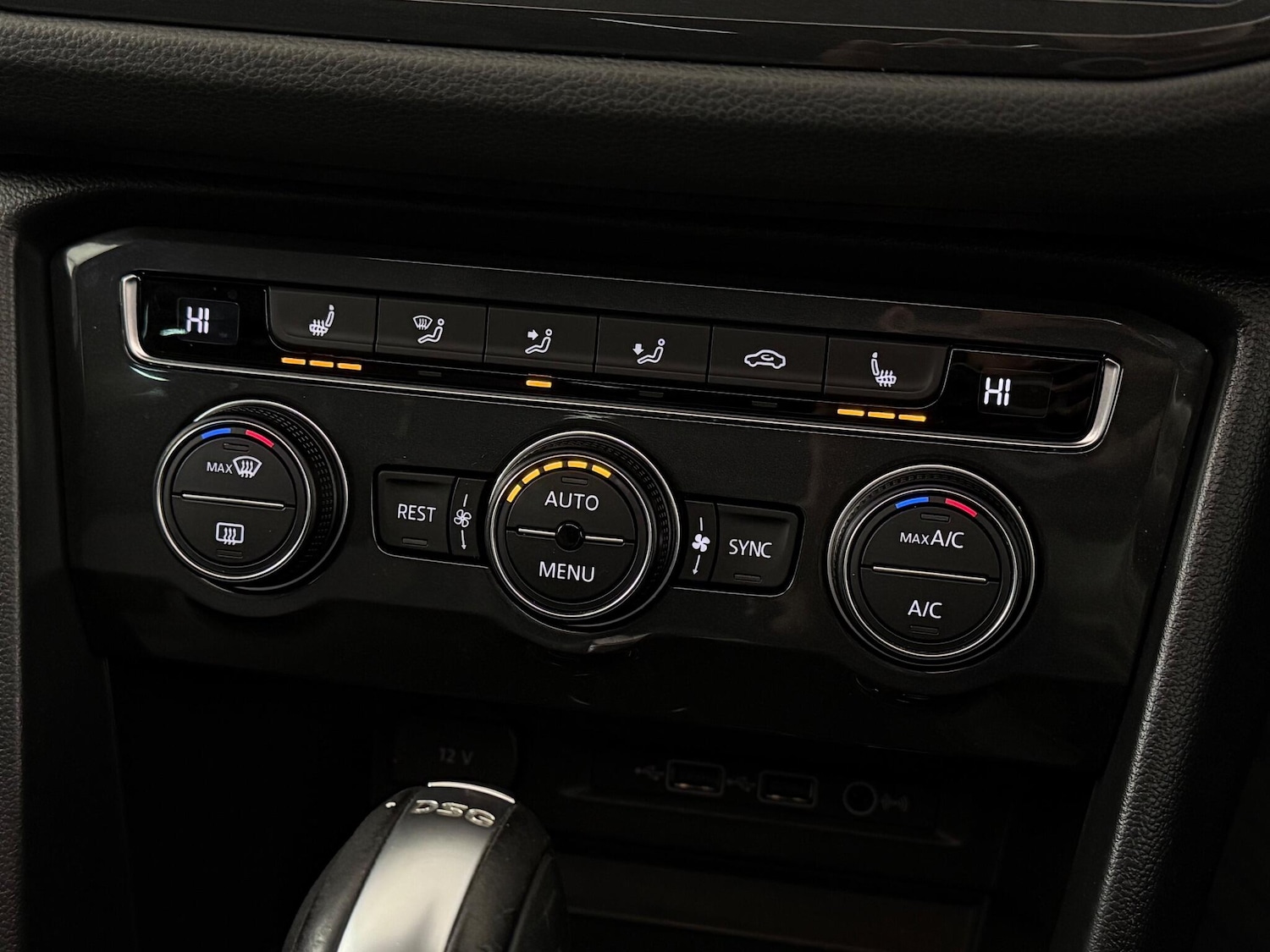 Used Volkswagen Tiguan 2019 for sale - 77217540: Photo 41