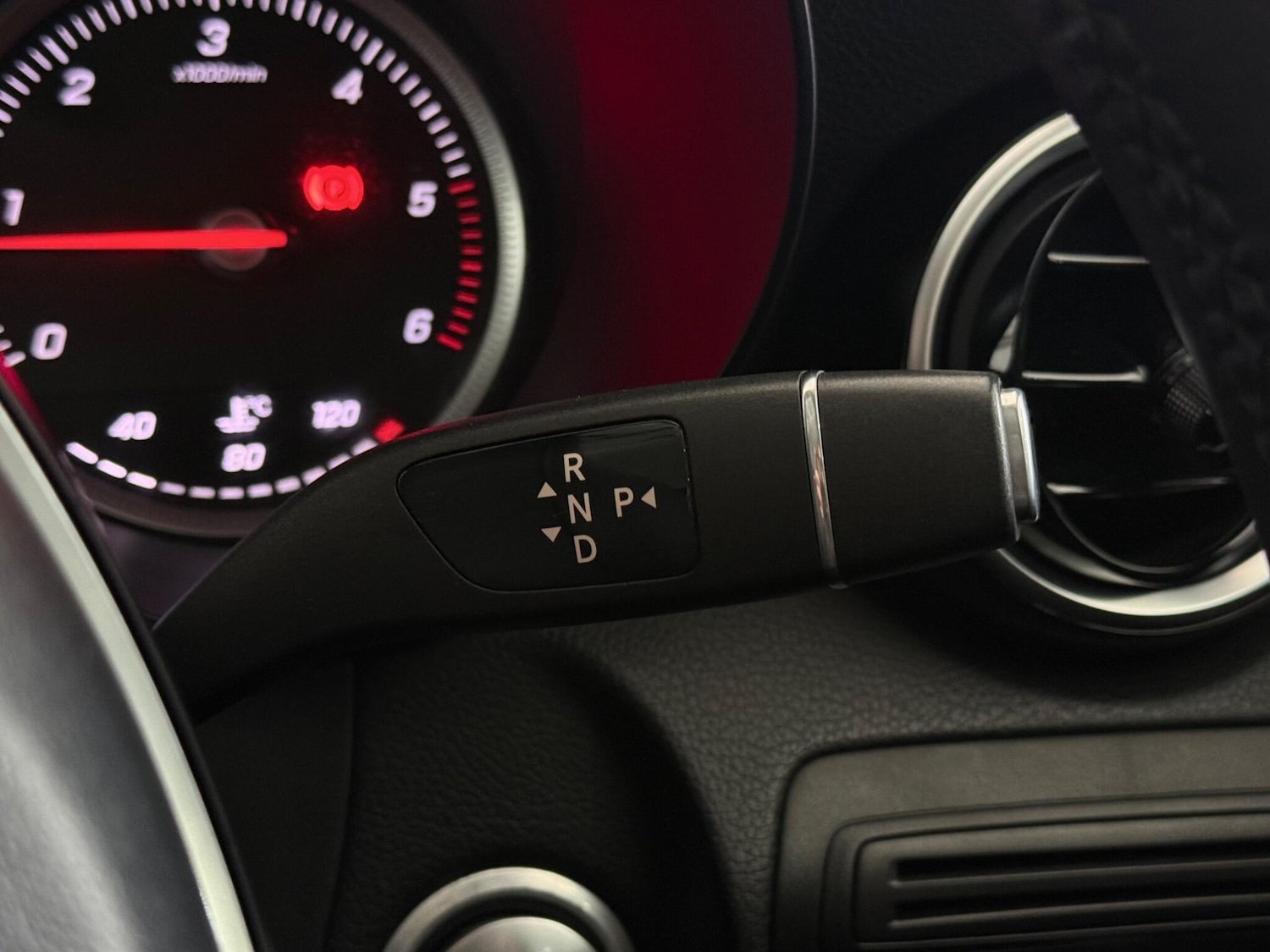 Used Mercedes-Benz GLC 2018 for sale - 77469418: Photo 22