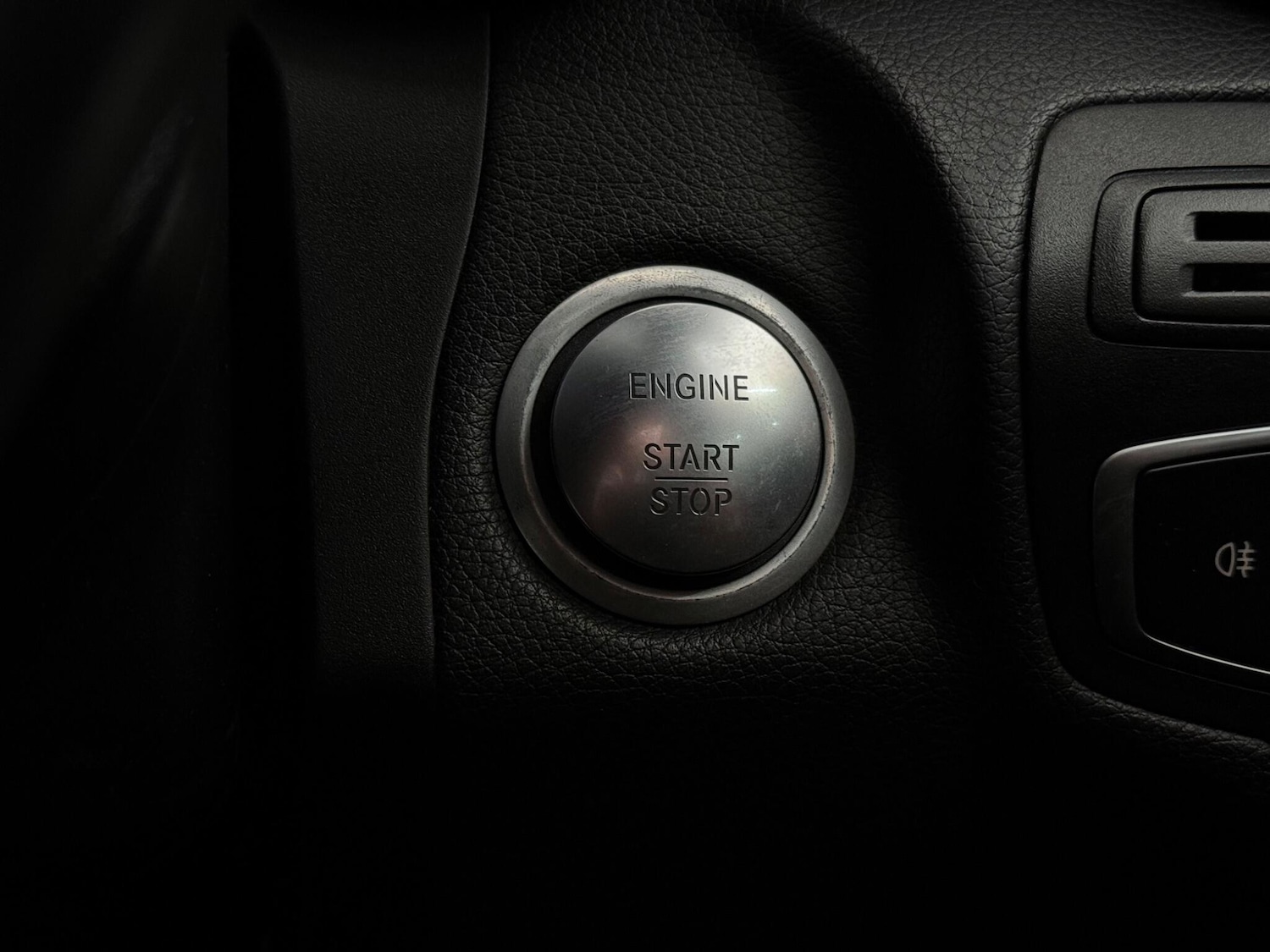 Used Mercedes-Benz GLC 2018 for sale - 77469418: Photo 23