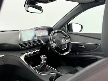 Used Peugeot 5008 2018 for sale - 79577534: Photo