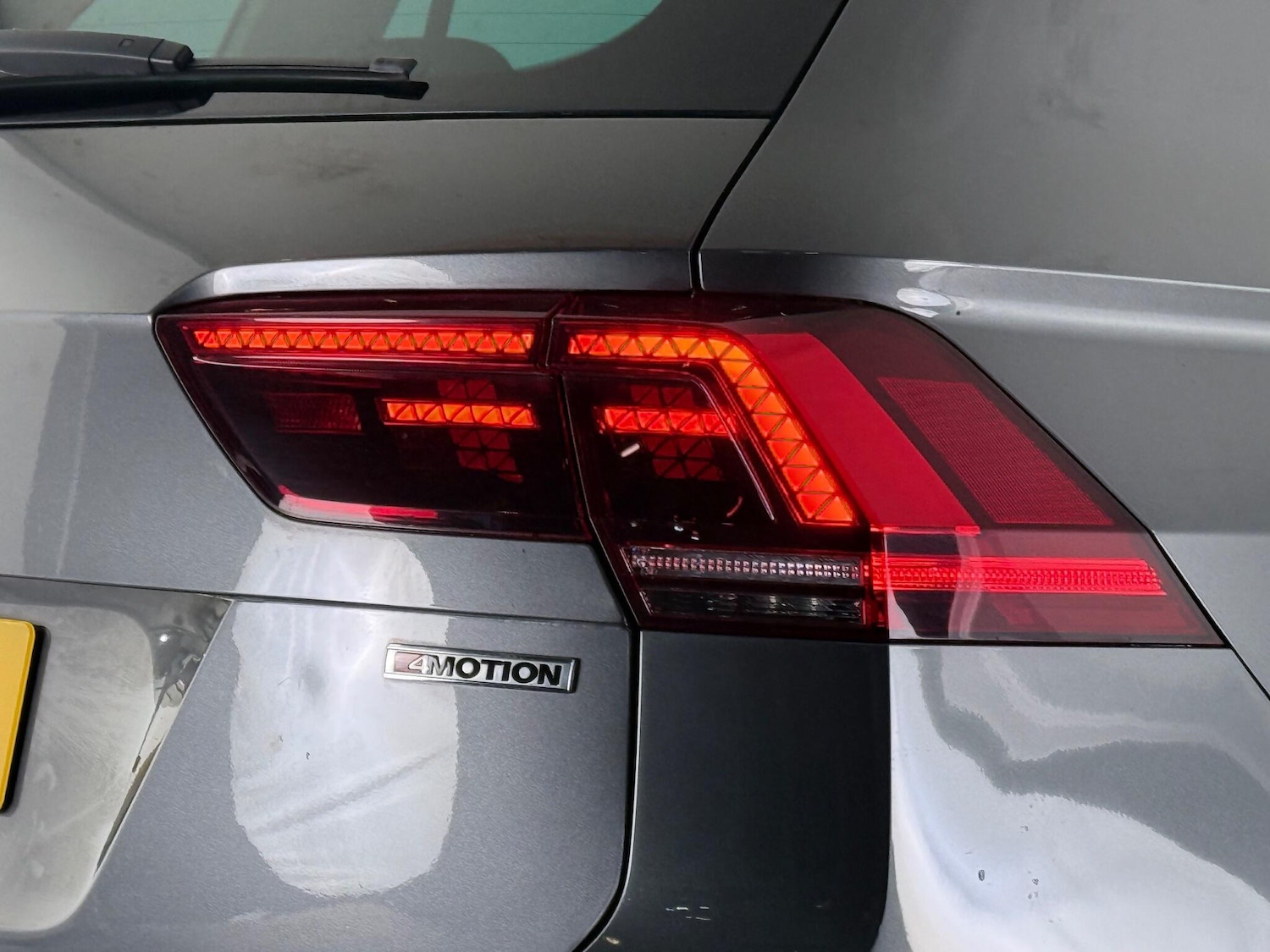 Used Volkswagen Tiguan 2018 for sale - 77246923: Photo 8