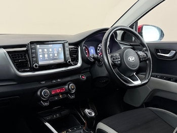 Used Kia Stonic 2018 for sale - 79280168: Photo