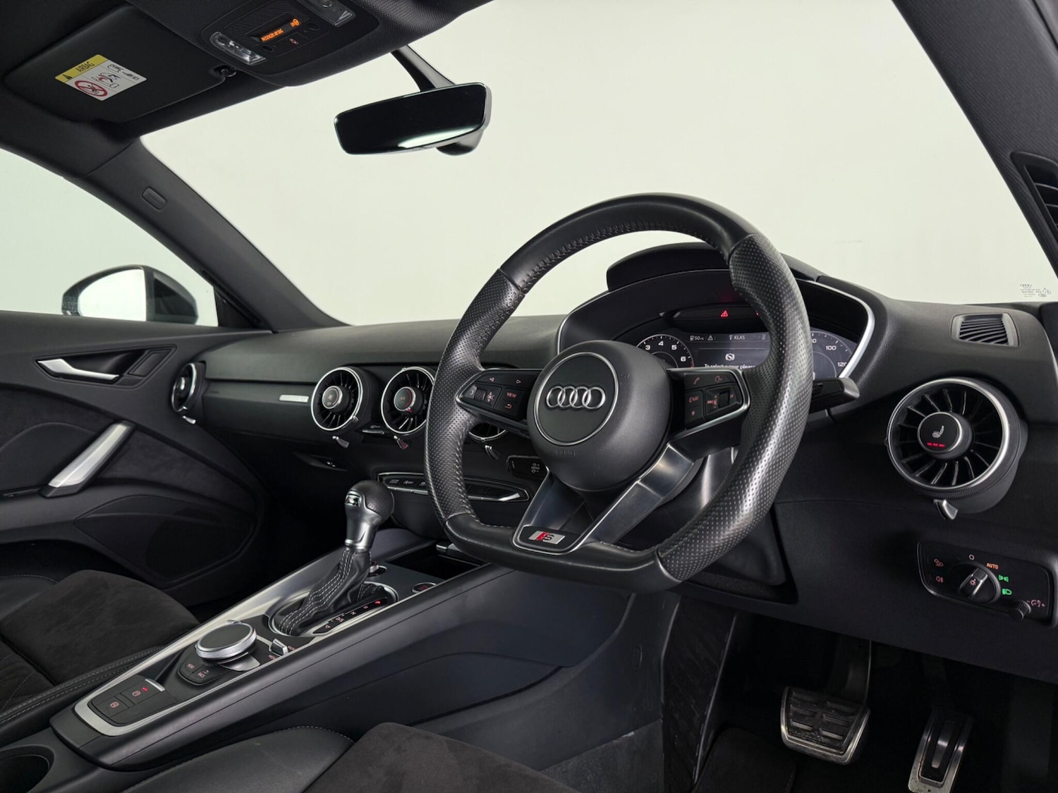 Used Audi TT 2019 for sale - 77672109: Photo 15