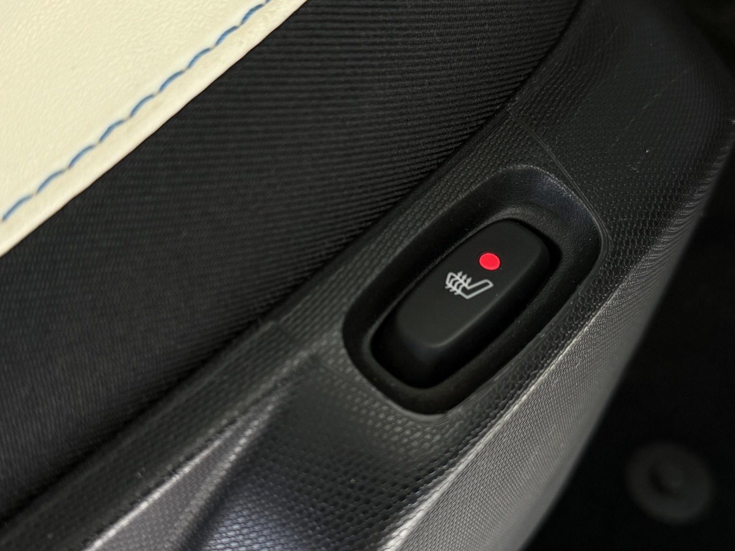 Used smart fortwo 2016 for sale - 77183008: Photo 15