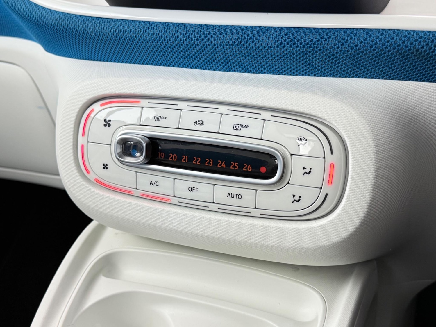 Used smart fortwo 2016 for sale - 77183008: Photo 28