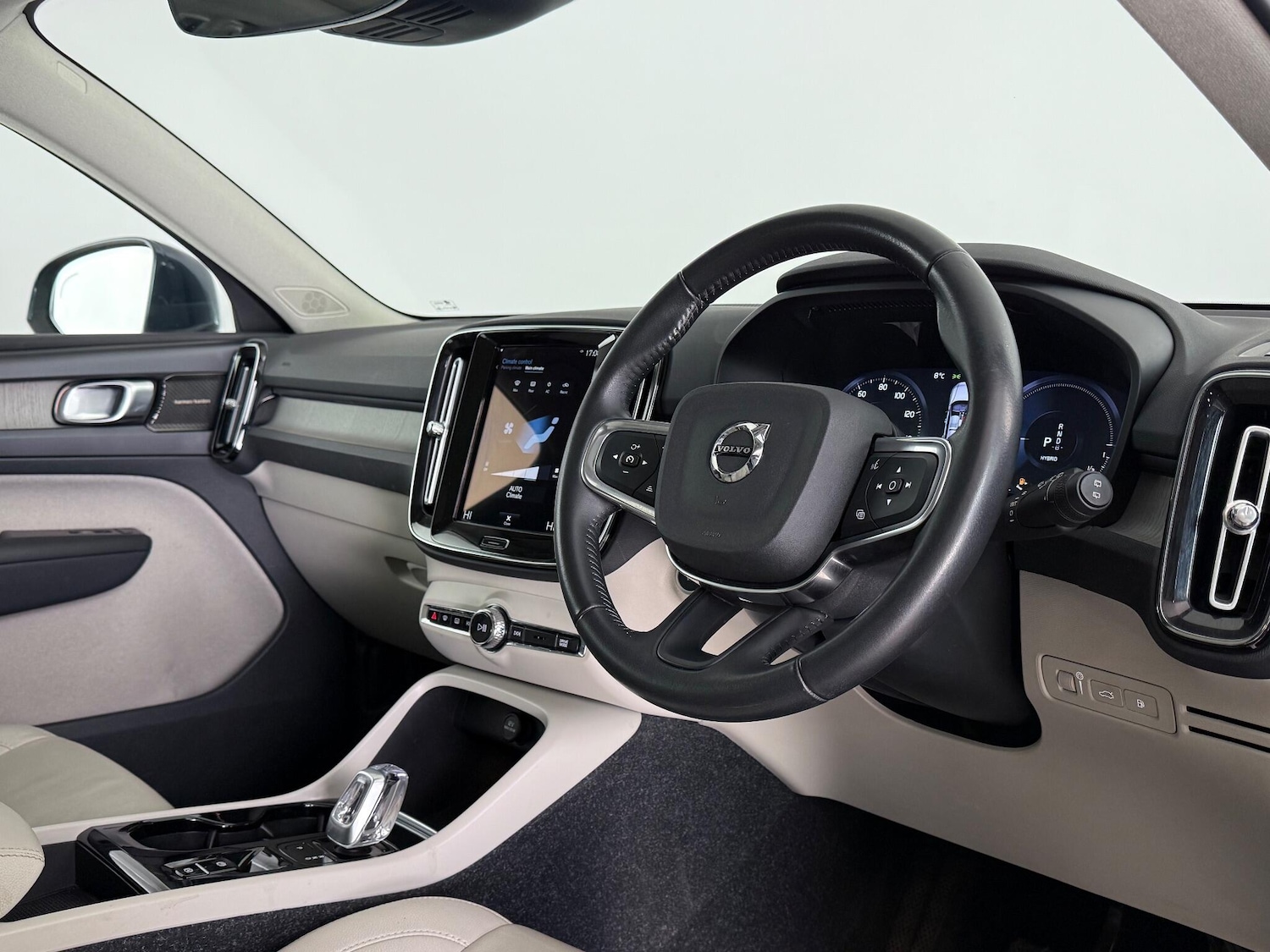 Used Volvo XC40 2020 for sale - 77221789: Photo 12