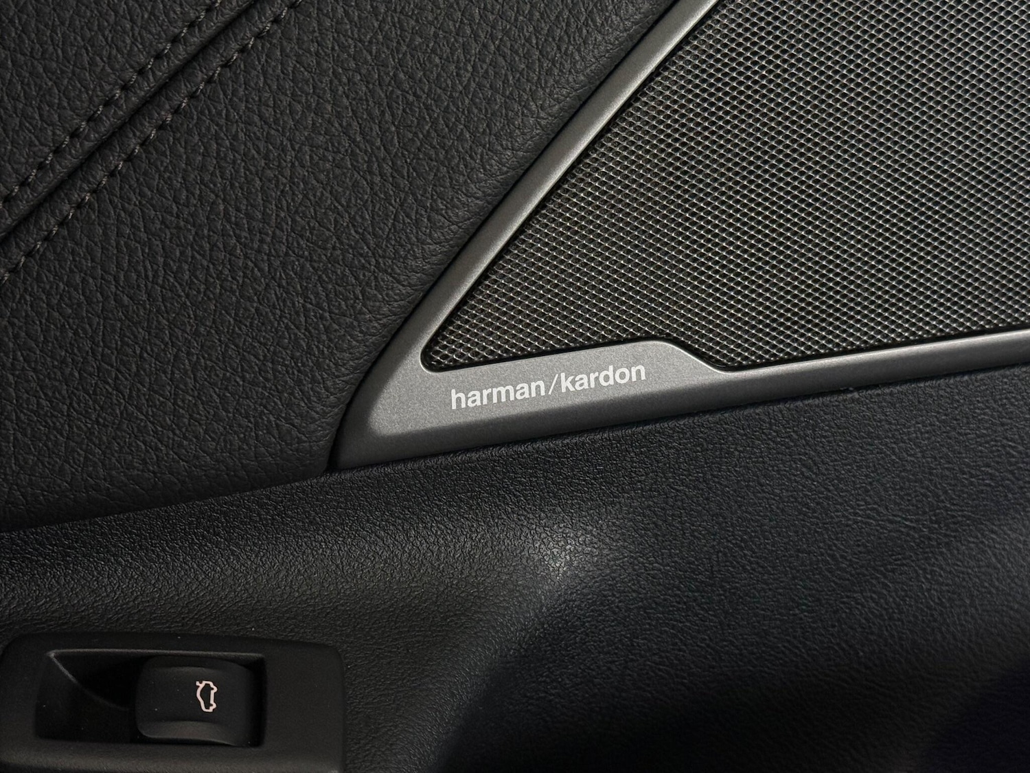 Used BMW 5 Series 2018 for sale - 76467288: Photo 26