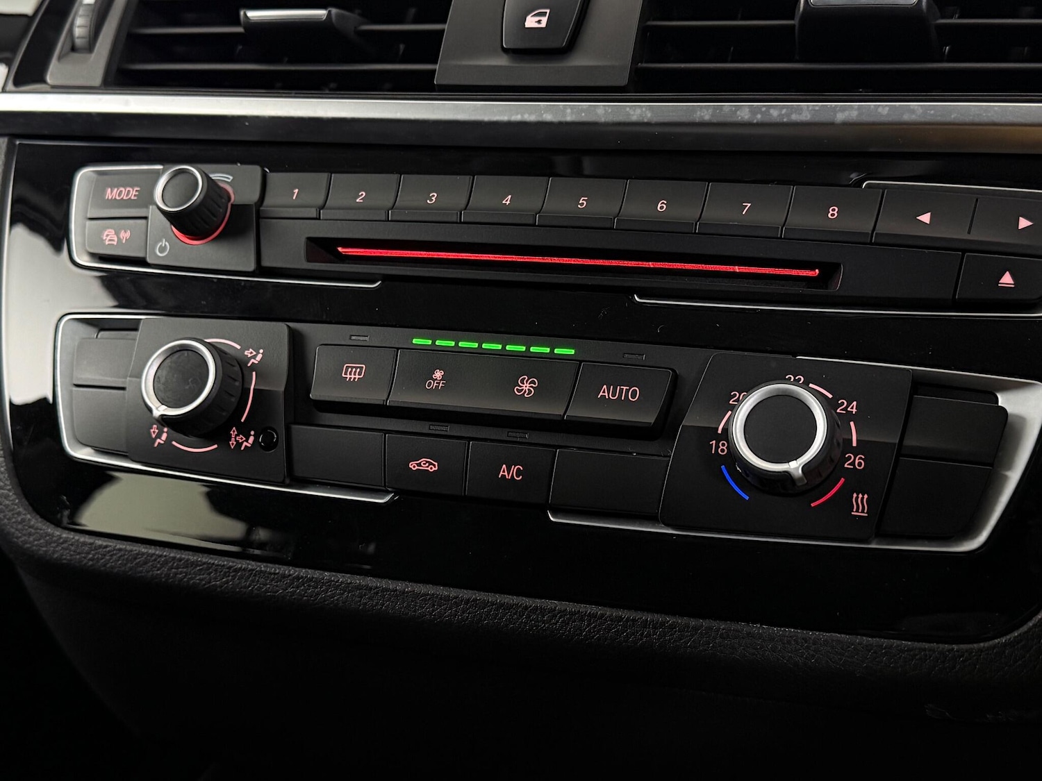 Used BMW 1 Series 2018 for sale - 77183137: Photo 31