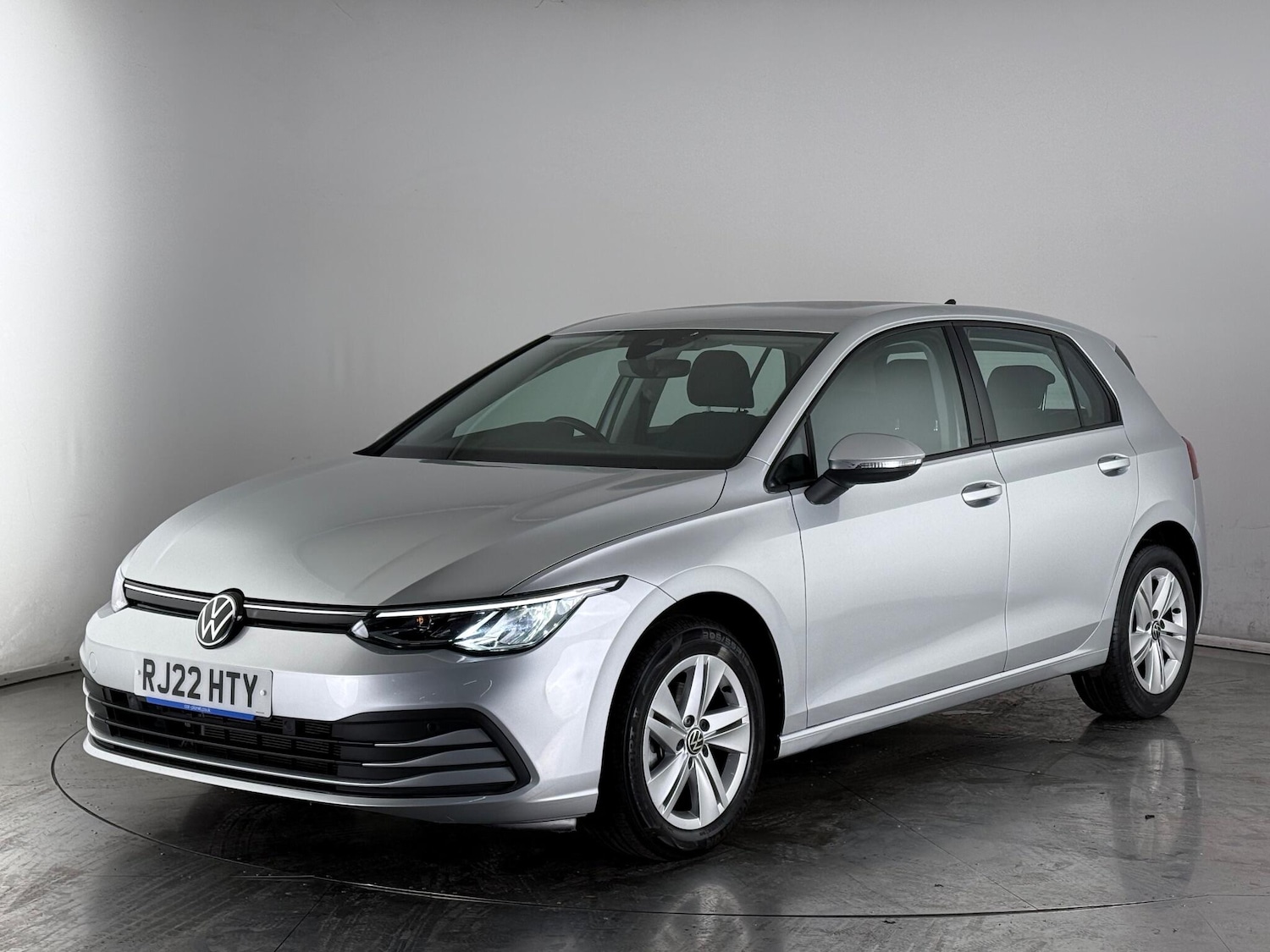 Used Volkswagen Golf 2022 for sale - 77246020: Photo 2