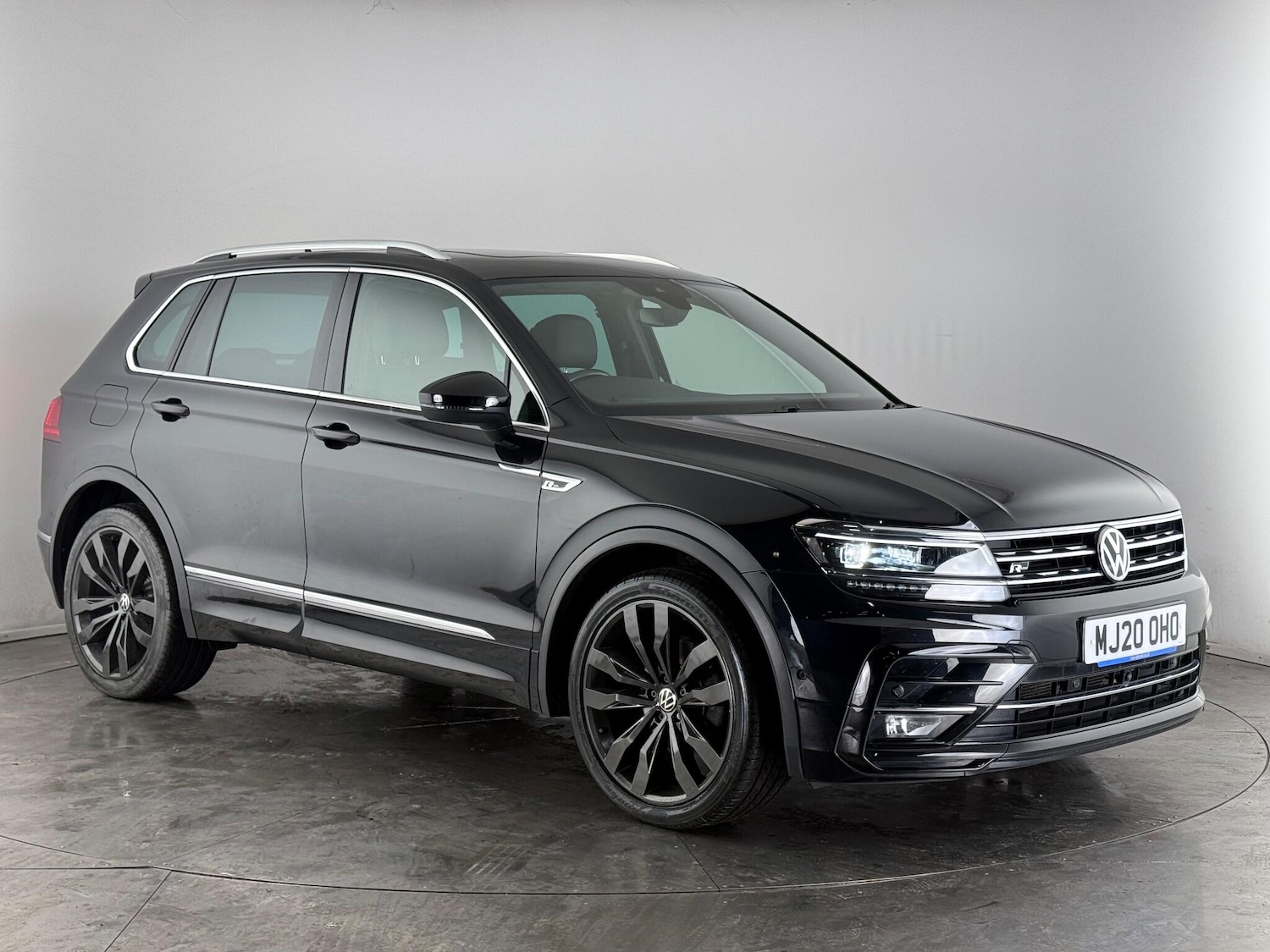 Used Volkswagen Tiguan 2020 for sale - 76466772: Photo 1