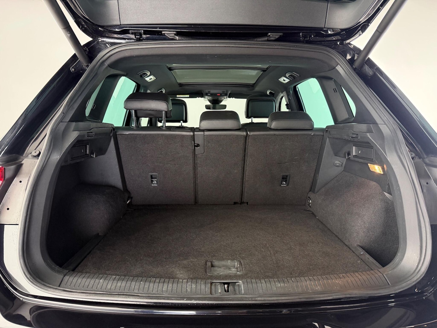 Used Volkswagen Tiguan 2020 for sale - 76466772: Photo 12