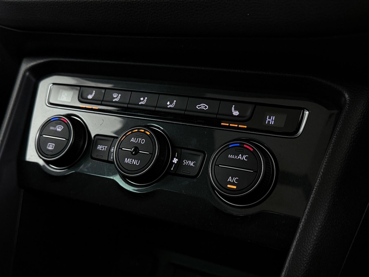 Used Volkswagen Tiguan 2020 for sale - 76466772: Photo 45