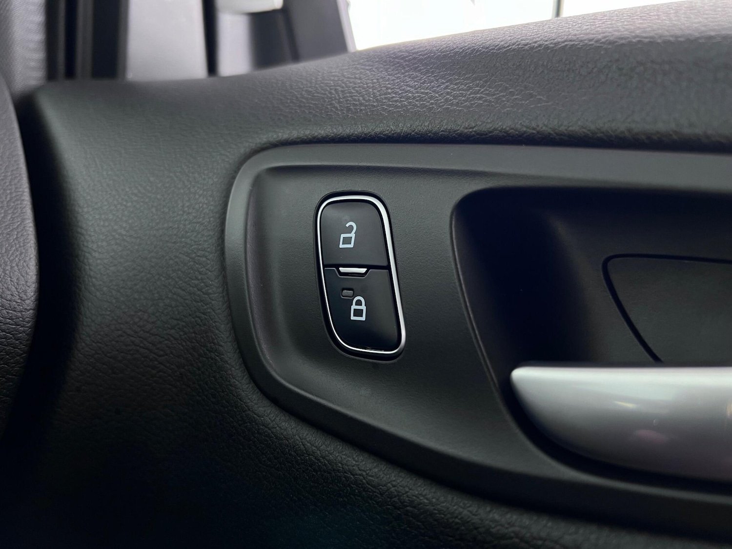 Used Ford Kuga 2018 for sale - 76953087: Photo 40