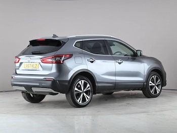 Used Nissan Qashqai 2017 for sale - 78405443: Photo