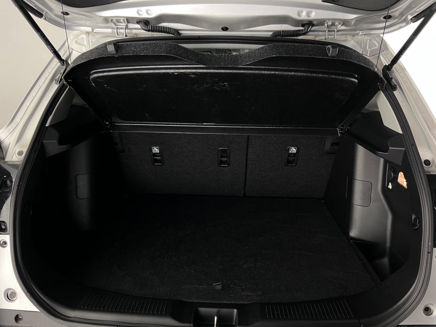 Used Suzuki SX4 S-Cross 2023 for sale - 77182571: Photo 9