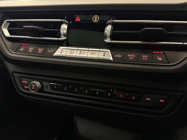 Used BMW 1 Series 2022 for sale - 75619901: Photo 42