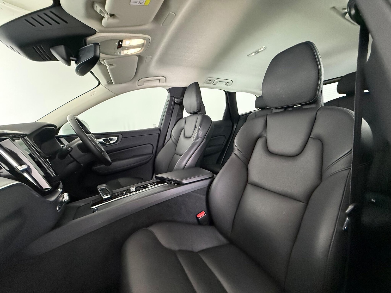 Used Volvo XC60 2022 for sale - 76466953: Photo 16