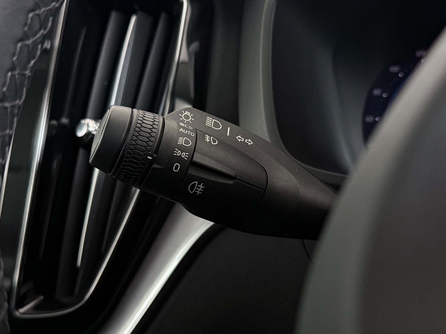 Used Volvo XC60 2022 for sale - 76466953: Photo 26